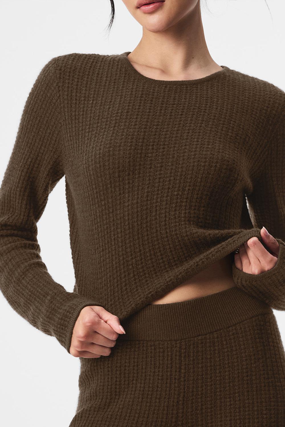 Espresso Women Alo Yoga Cashmere Plush Waffle Cropped Long Sleeve | Australia  54982-NHQS