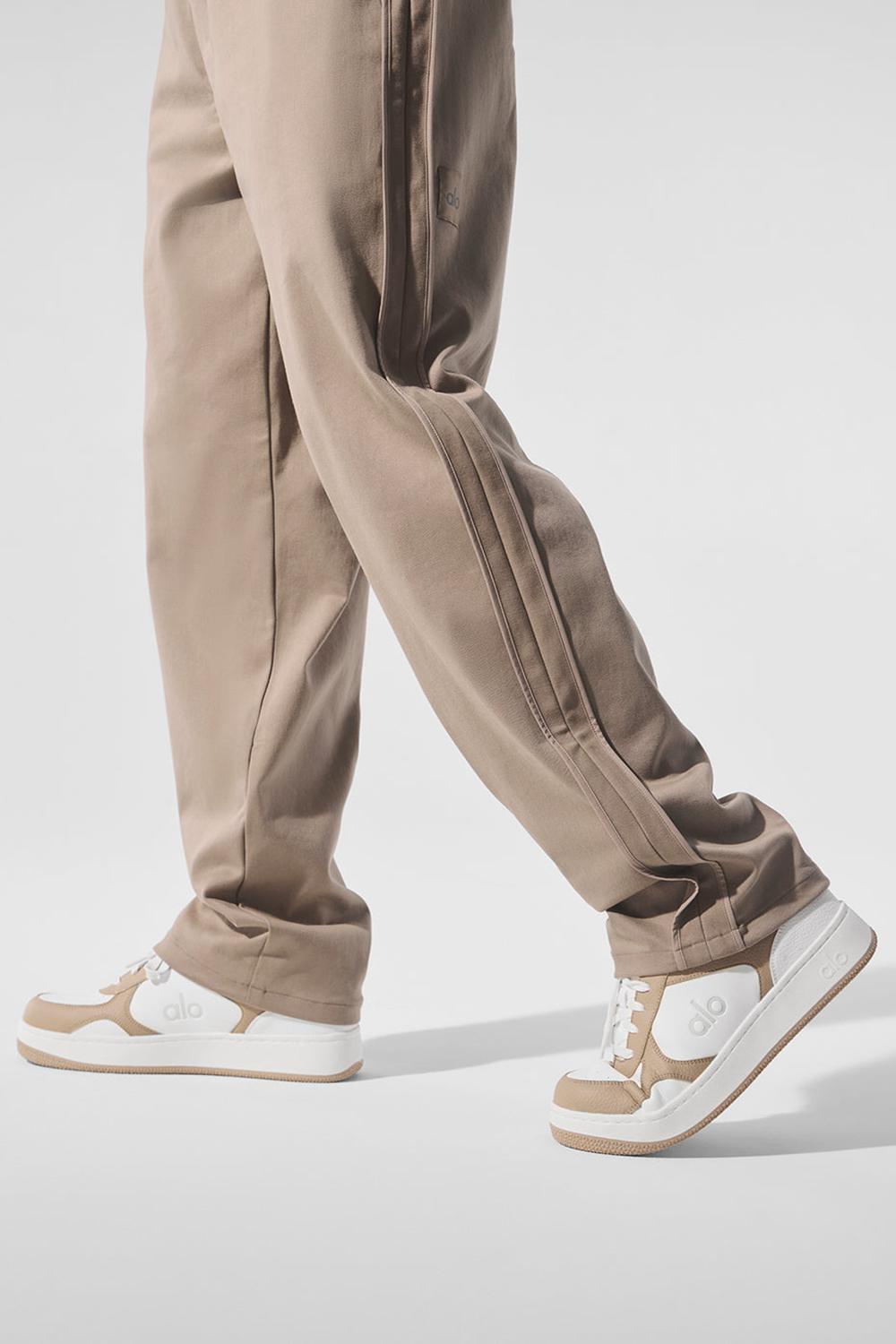 Gravel Men Alo Yoga Edition Sueded Straight Leg Pant | Australia  20735-CYEM