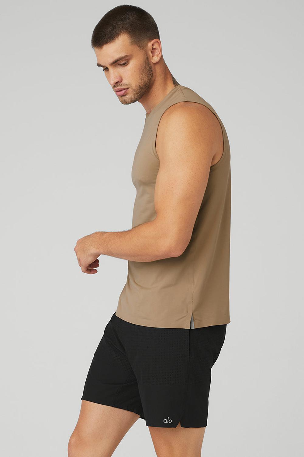 Gravel Men Alo Yoga Idol Performance Tank | Australia  84091-FJDP