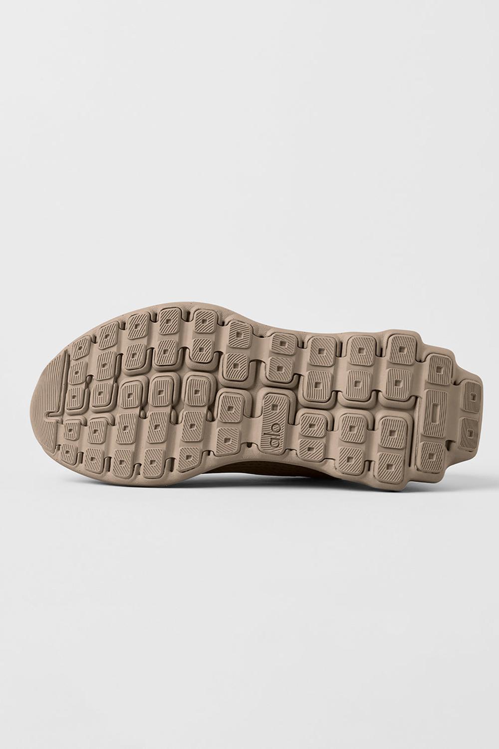 Gravel Men Alo Yoga Runner | Australia  56904-RIEL