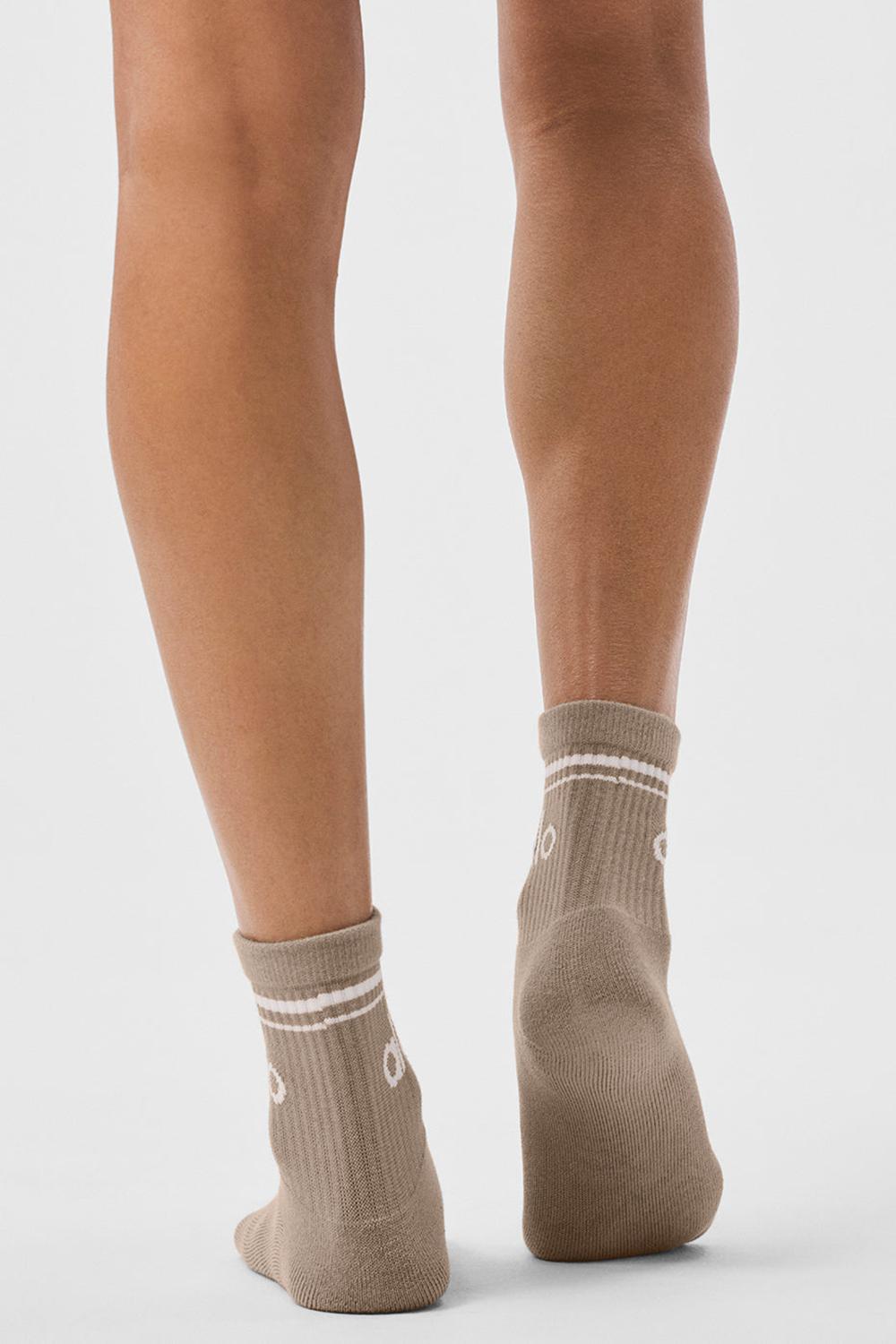 Gravel / White Men Alo Yoga Unisex Half-Crew Throwback Sock | Australia  26103-JANH