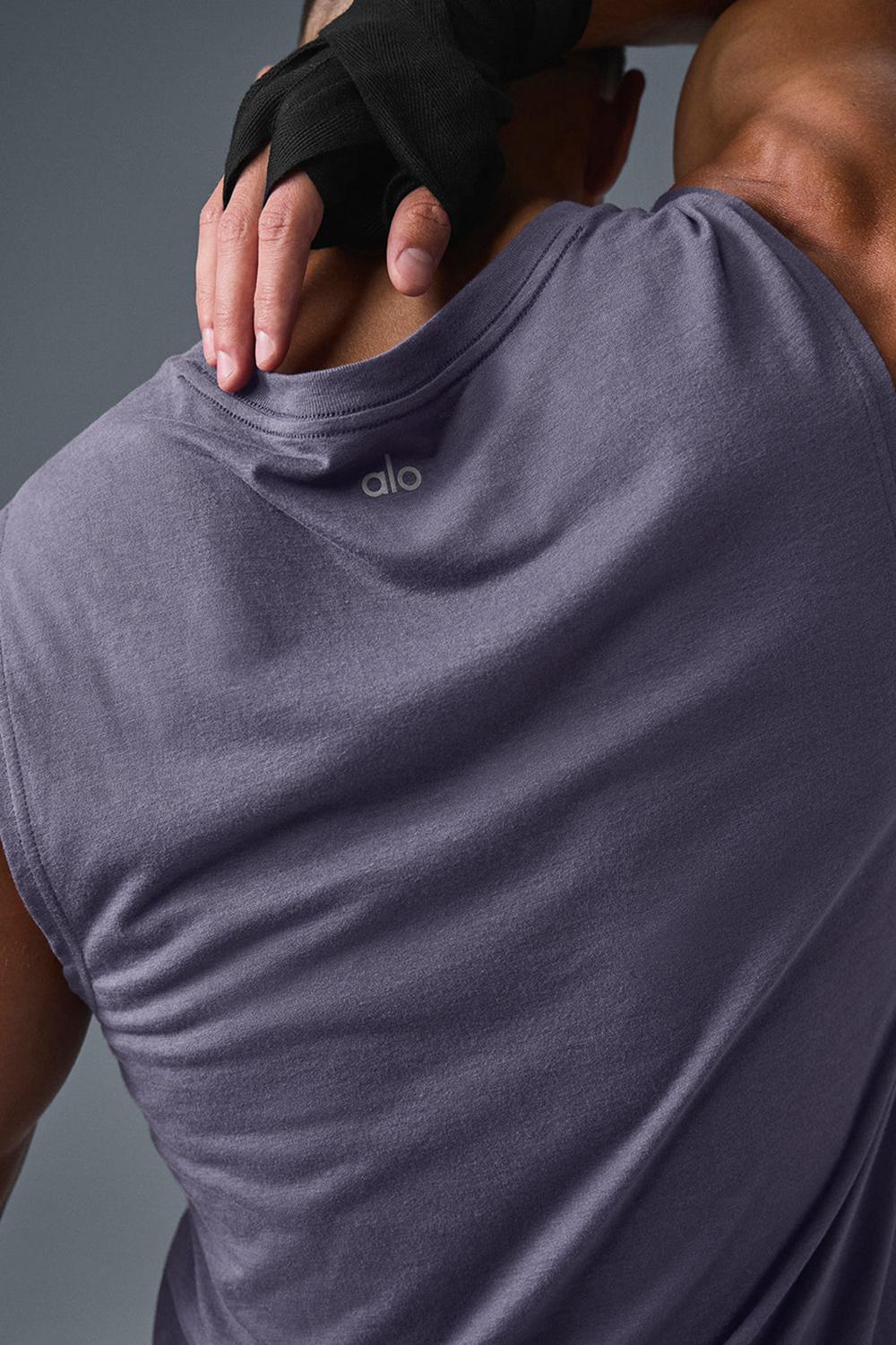 Italian Plum Men Alo Yoga The Triumph Muscle Tank | Australia  63524-KFEB