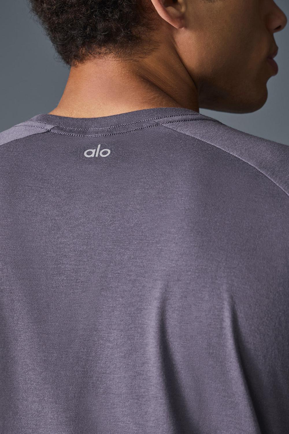 Italian Plum Men Alo Yoga Triumph Raglan Tee | Australia  49810-SKAG