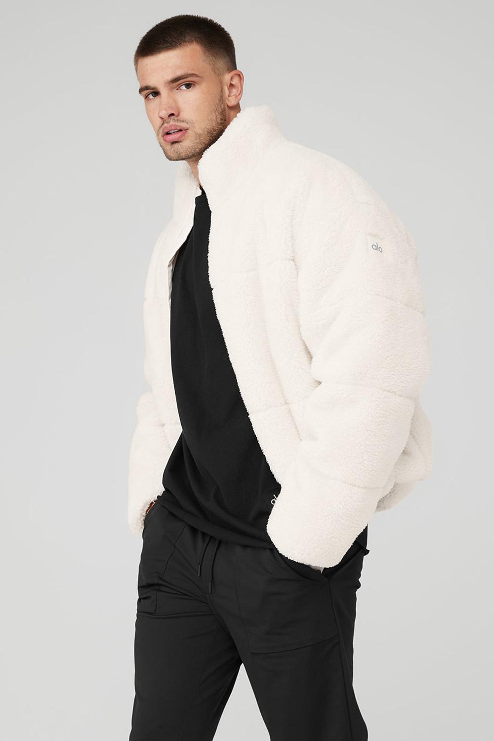Ivory Men Alo Yoga Sherpa Stage Puffer Jacket | Australia  05287-BAQC