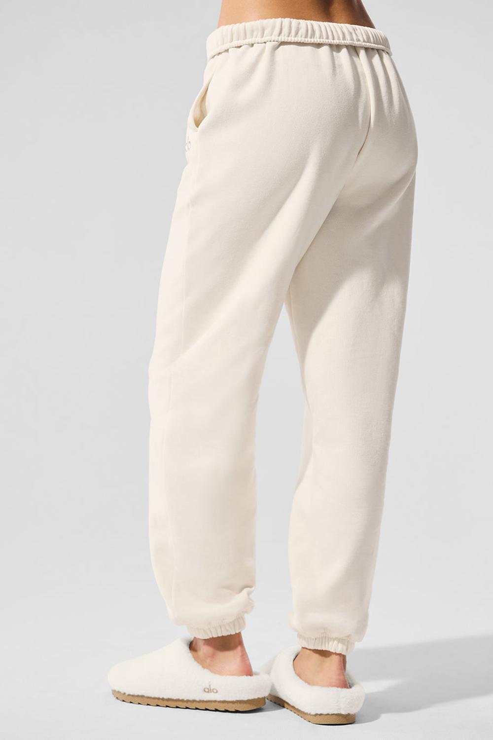 Ivory Women Alo Yoga Accolade Sweatpant | Australia  03926-YKBZ