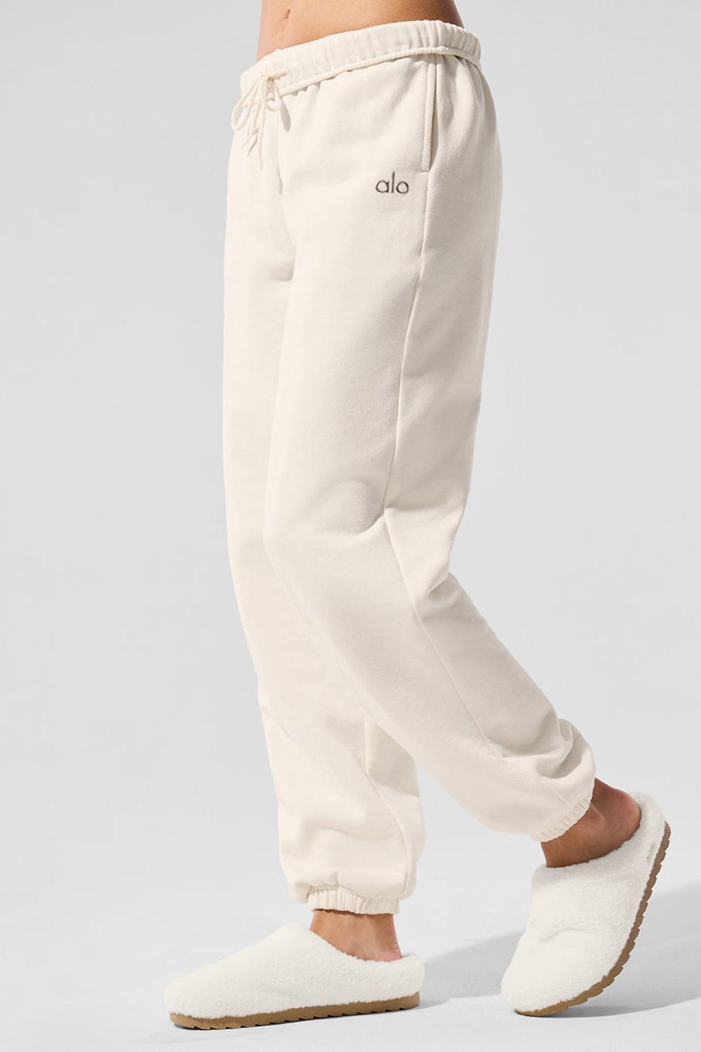 Ivory Women Alo Yoga Accolade Sweatpant | Australia  03926-YKBZ