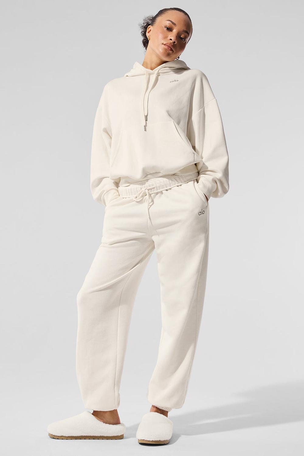 Ivory Women Alo Yoga Accolade Sweatpant | Australia  03926-YKBZ
