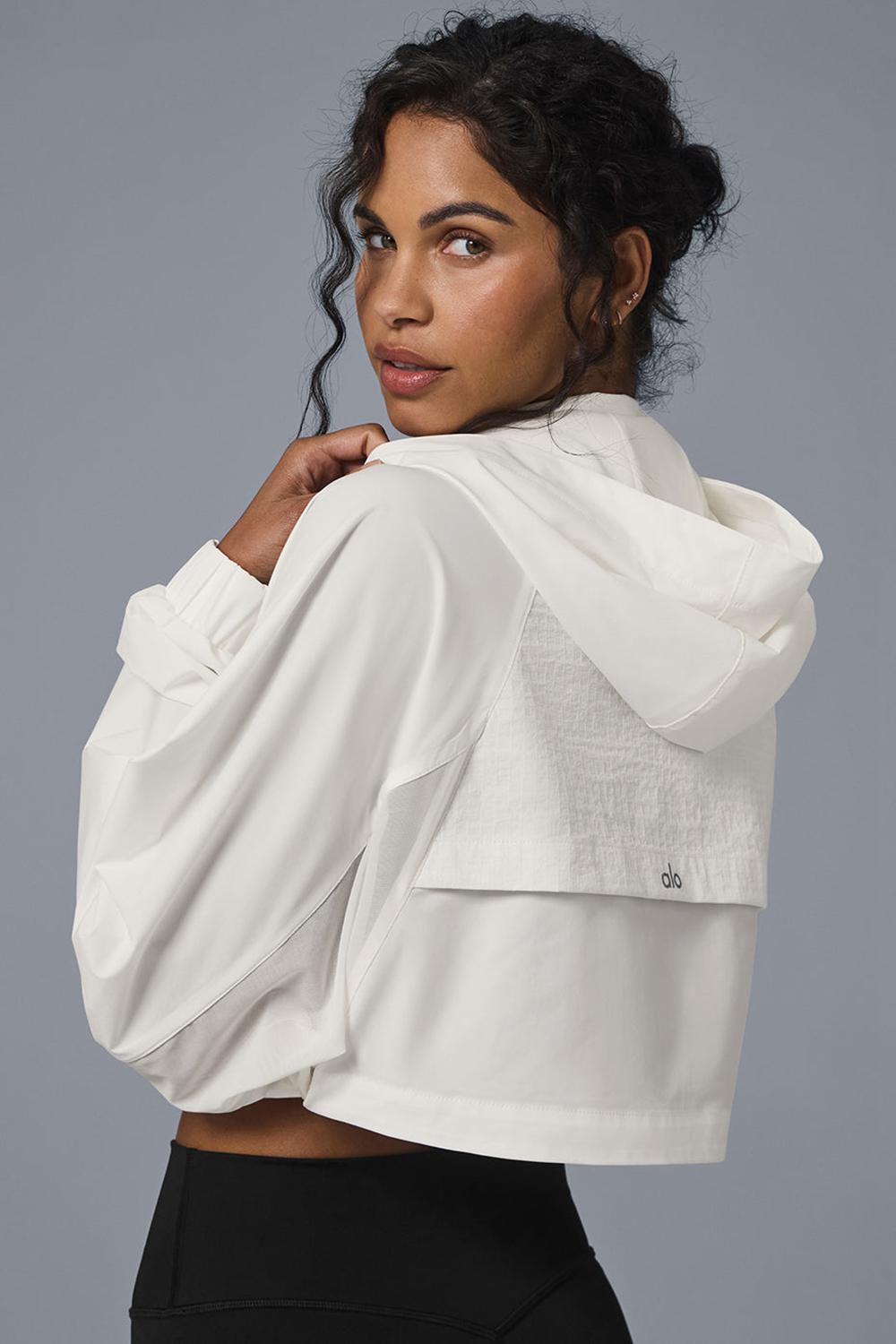Ivory Women Alo Yoga Cropped Playmaker Jacket | Australia  75821-TCES