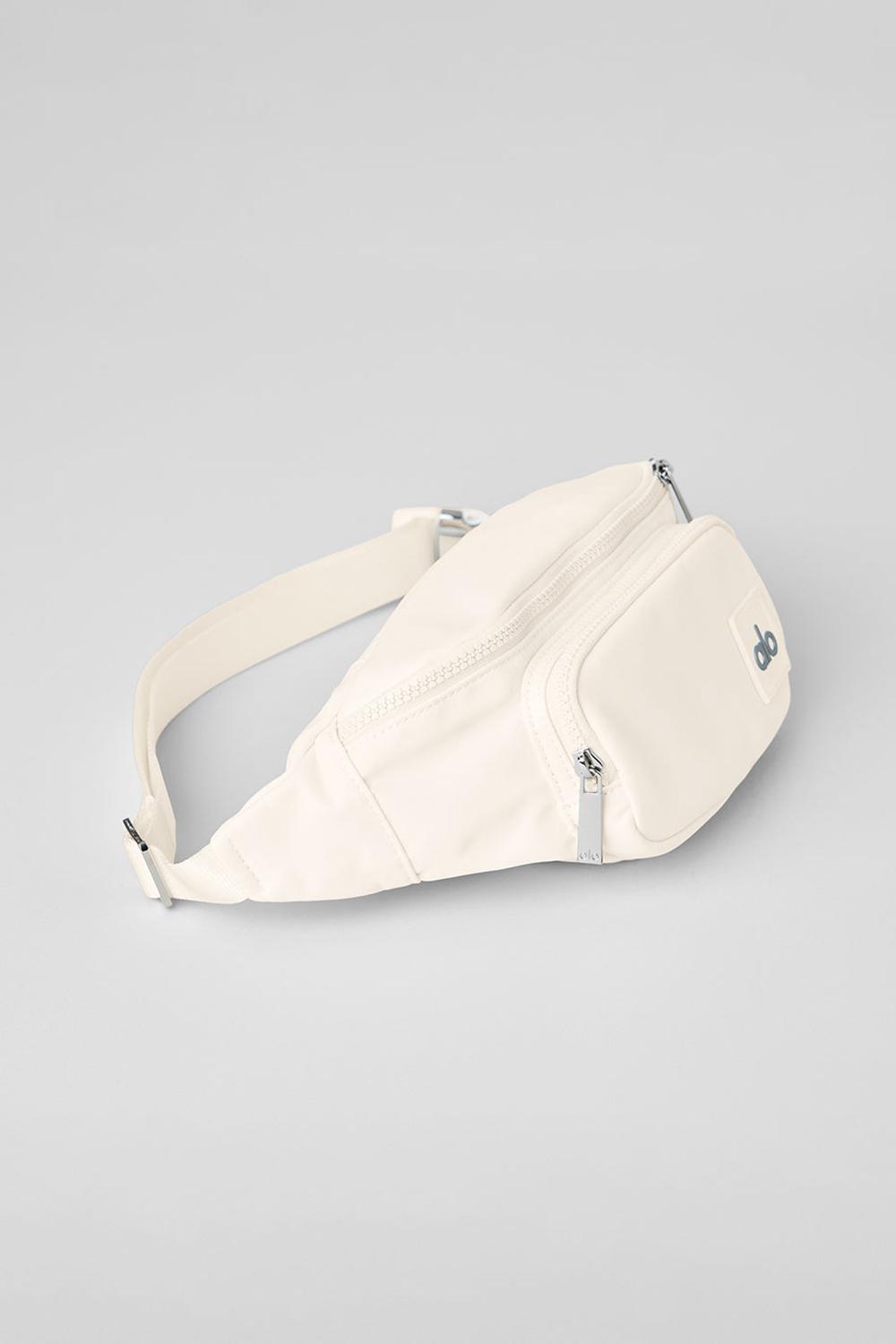 Ivory Women Alo Yoga Explorer Fanny Pack Bum Bags | Australia  72451-KOGP