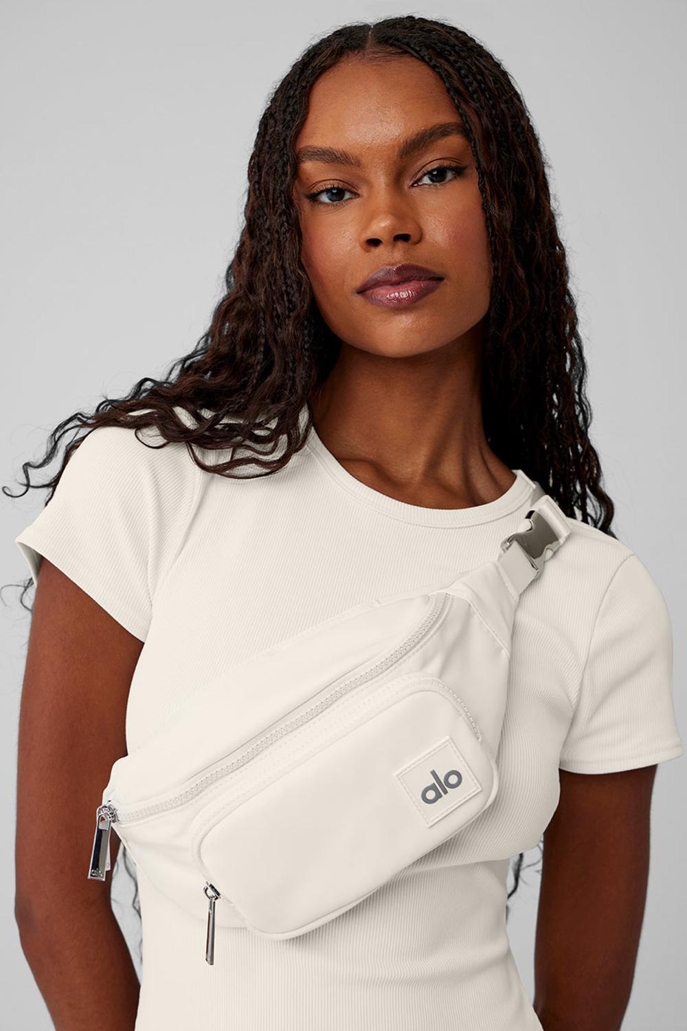 Ivory Women Alo Yoga Explorer Fanny Pack Bum Bags | Australia  72451-KOGP