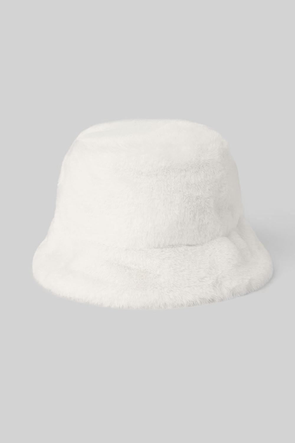 Ivory Women Alo Yoga Faux Fur Bucket Hat | Australia  40938-BCHO