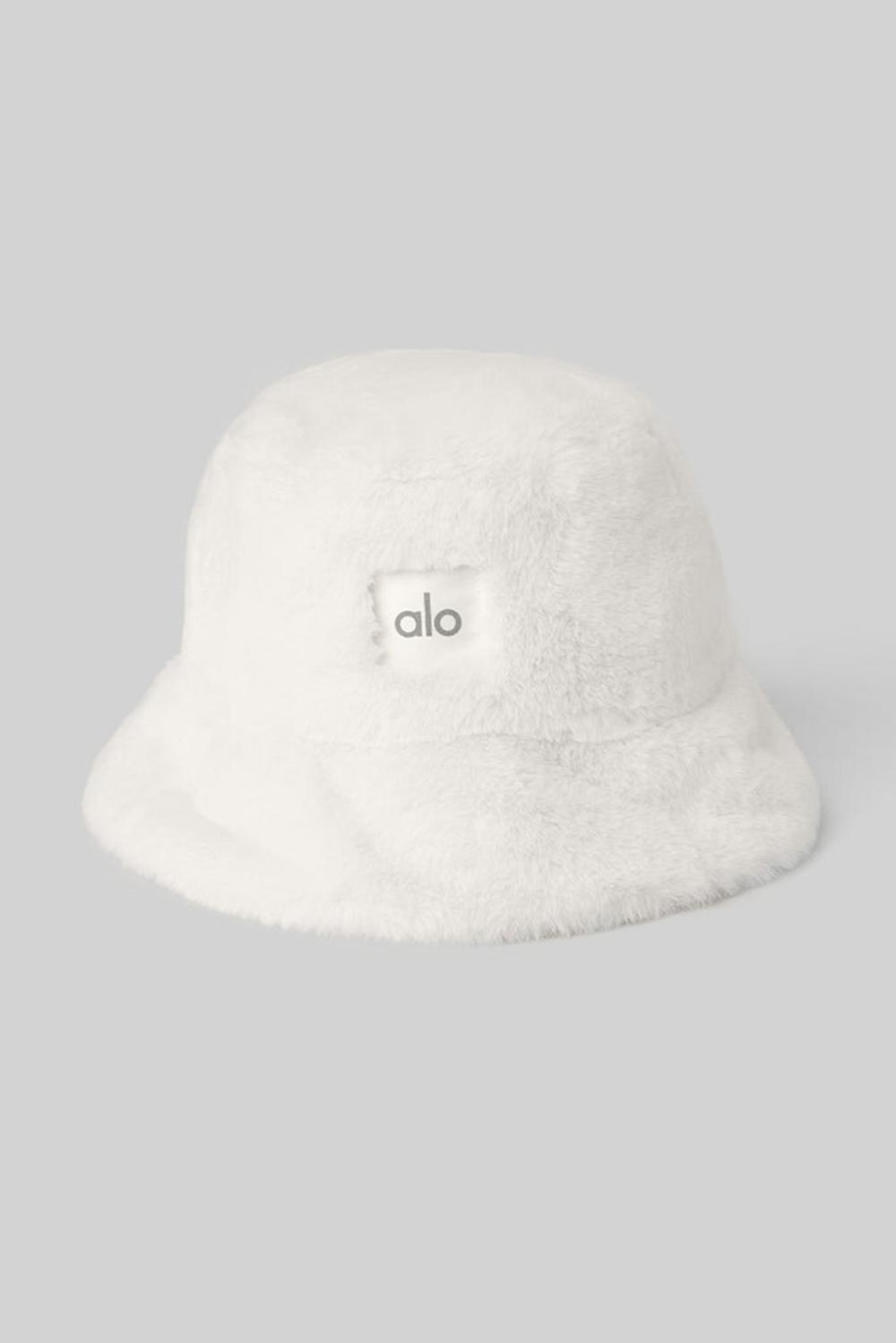 Ivory Women Alo Yoga Faux Fur Bucket Hat | Australia  40938-BCHO