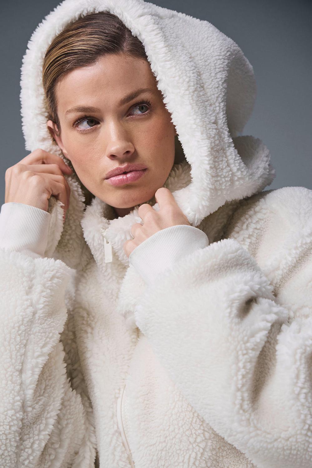 Ivory Women Alo Yoga Foxy Sherpa Jacket | Australia  14592-POHL