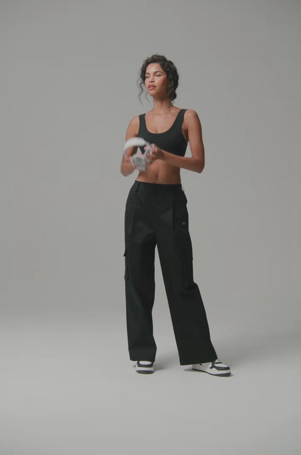 Ivory Women Alo Yoga High-Waist Night Out Cargo Pant | Australia  14607-AQTI