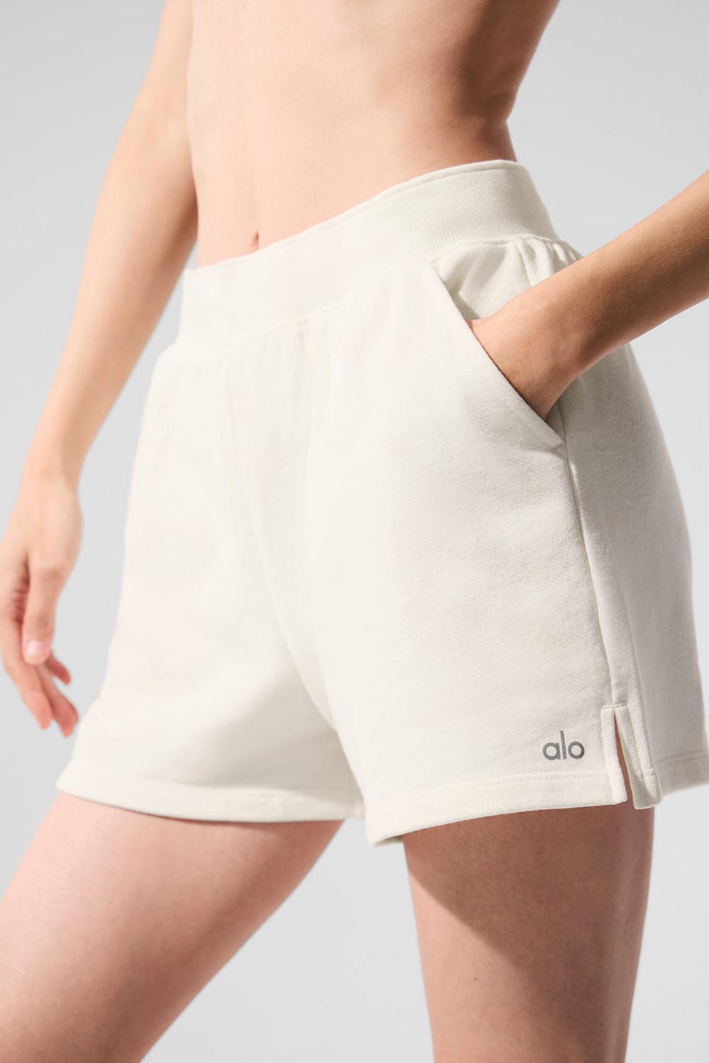 Ivory Women Alo Yoga Low Key Sweat Short | Australia  20579-FPAS