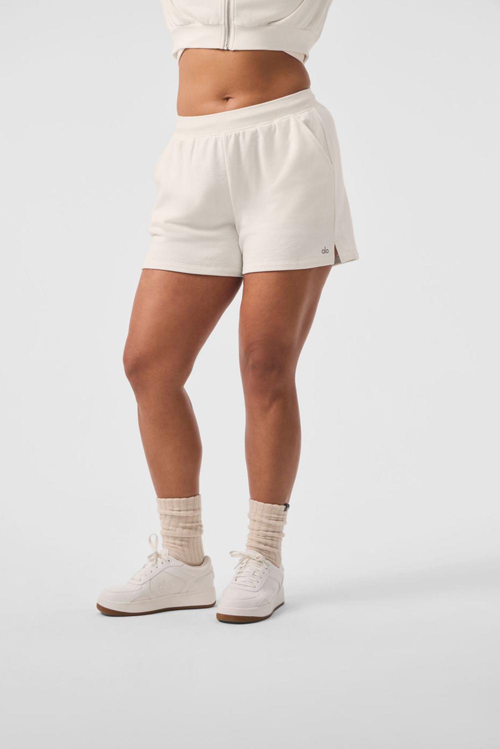 Ivory Women Alo Yoga Low Key Sweat Short | Australia  20579-FPAS