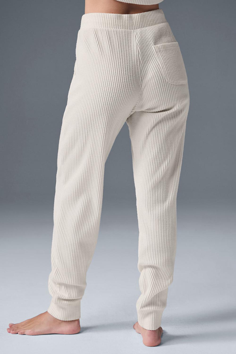 Ivory Women Alo Yoga Muse Sweatpant | Australia  14962-IFBW