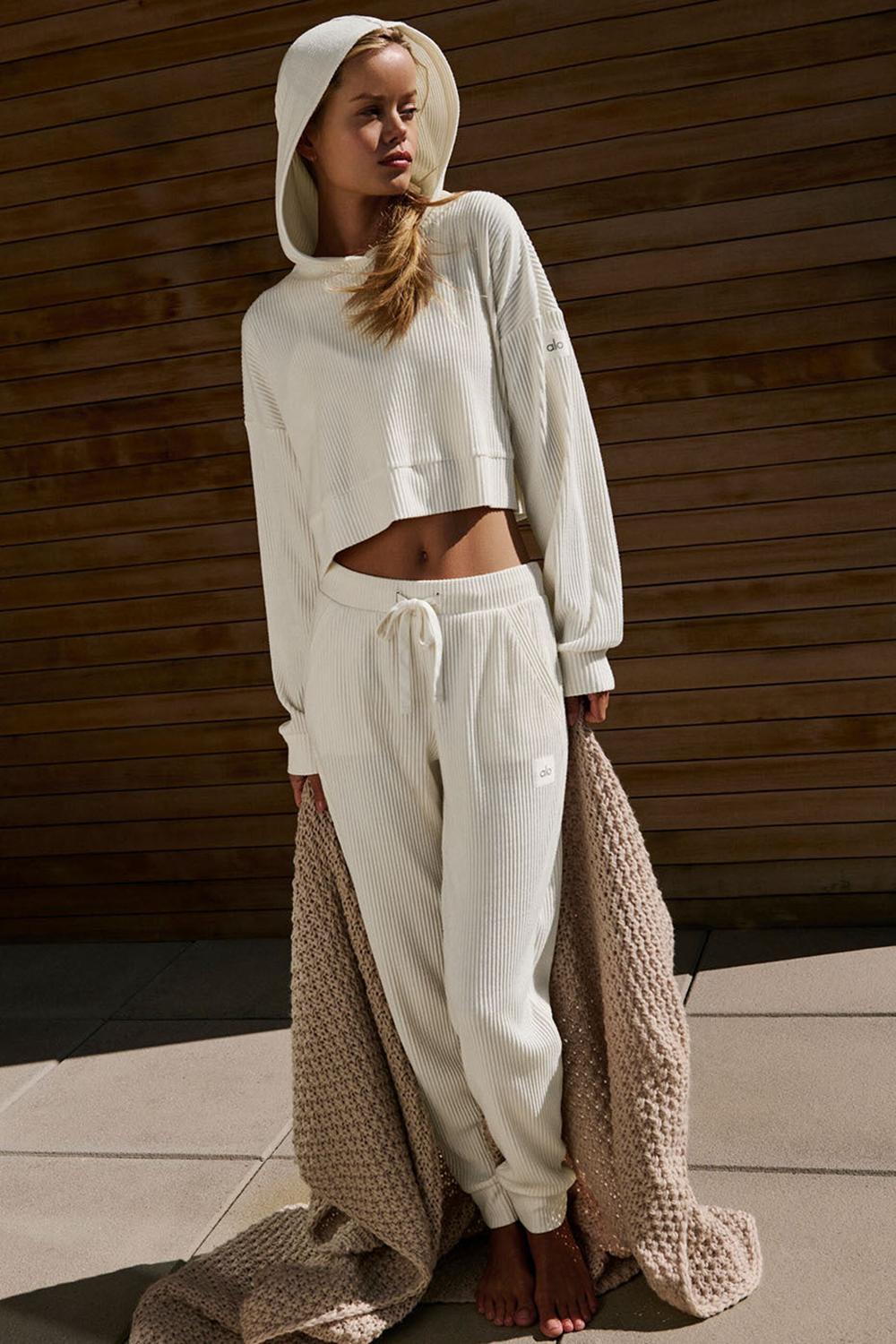 Ivory Women Alo Yoga Muse Sweatpant | Australia  14962-IFBW