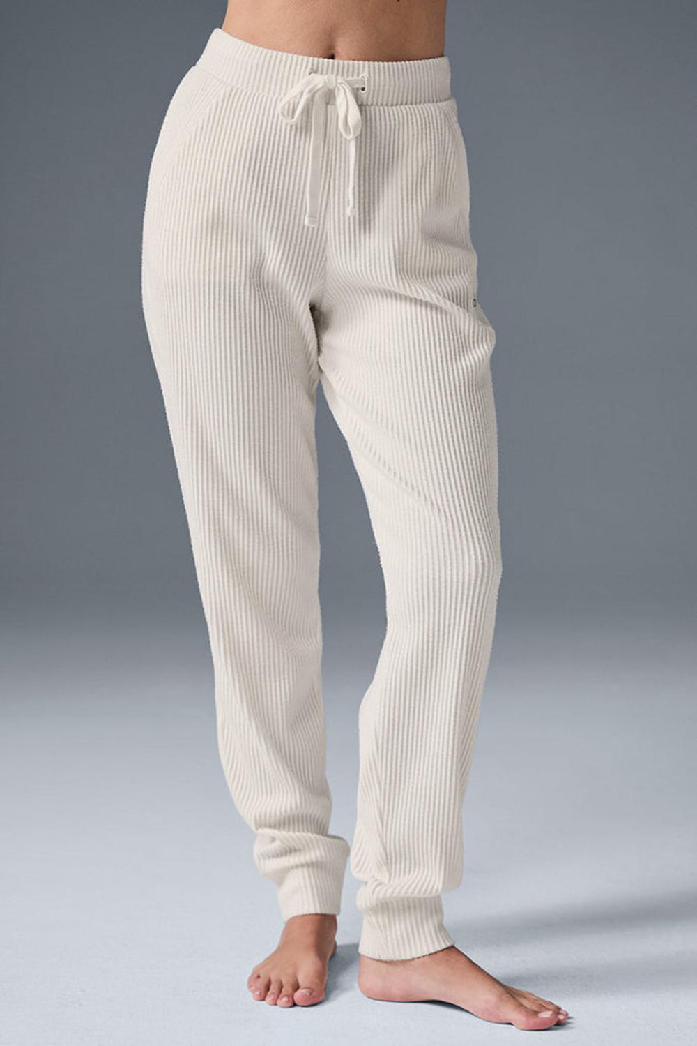 Ivory Women Alo Yoga Muse Sweatpant | Australia  14962-IFBW