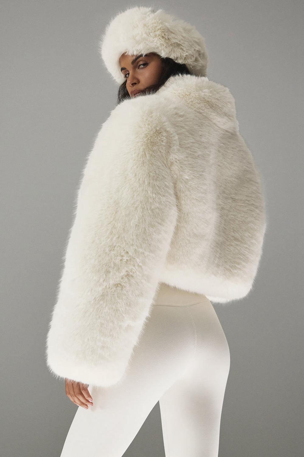 Ivory Women Alo Yoga Opulent Faux Fur Cropped Jacket | Australia  15629-URPE