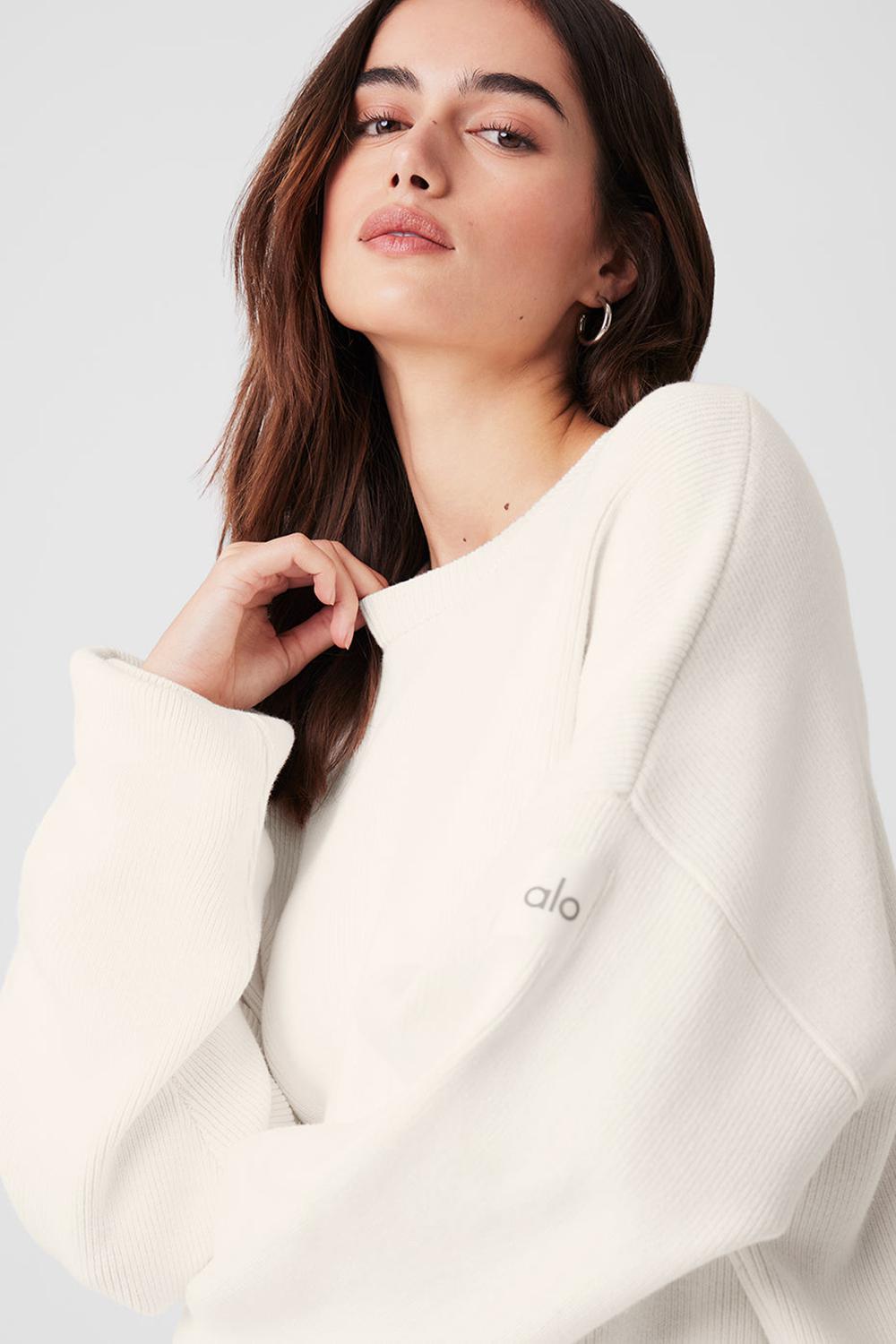 Ivory Women Alo Yoga Scholar Crew Neck Sweater | Australia  79046-UTAC
