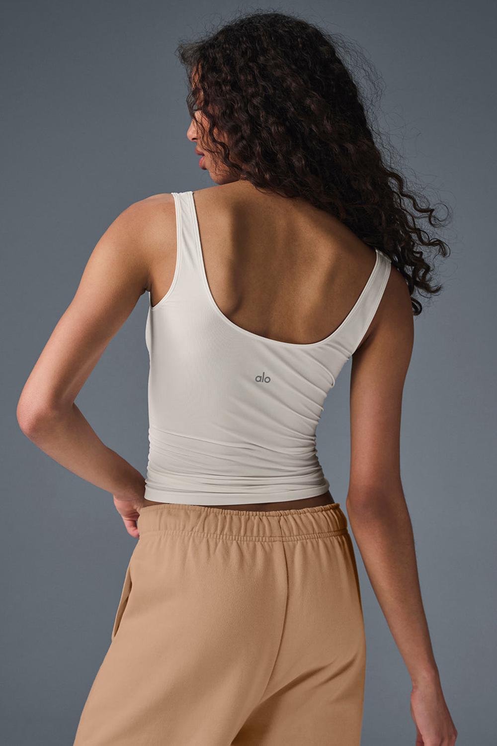 Ivory Women Alo Yoga Sheer Glow Tank | Australia  08246-TAOI