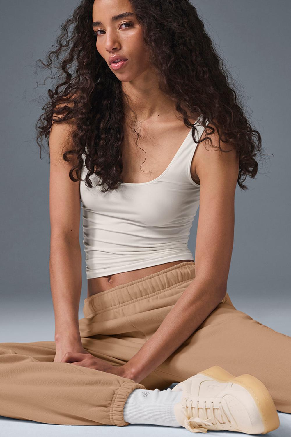Ivory Women Alo Yoga Sheer Glow Tank | Australia  08246-TAOI