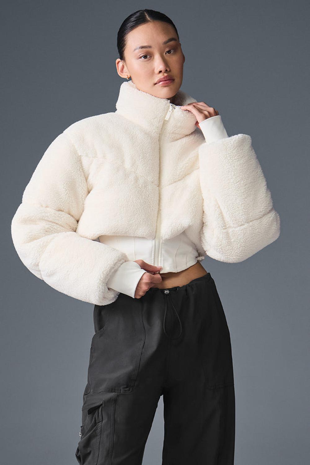 Ivory Women Alo Yoga Sherpa Main Act Corset Puffer Jacket | Australia  31972-XDJA
