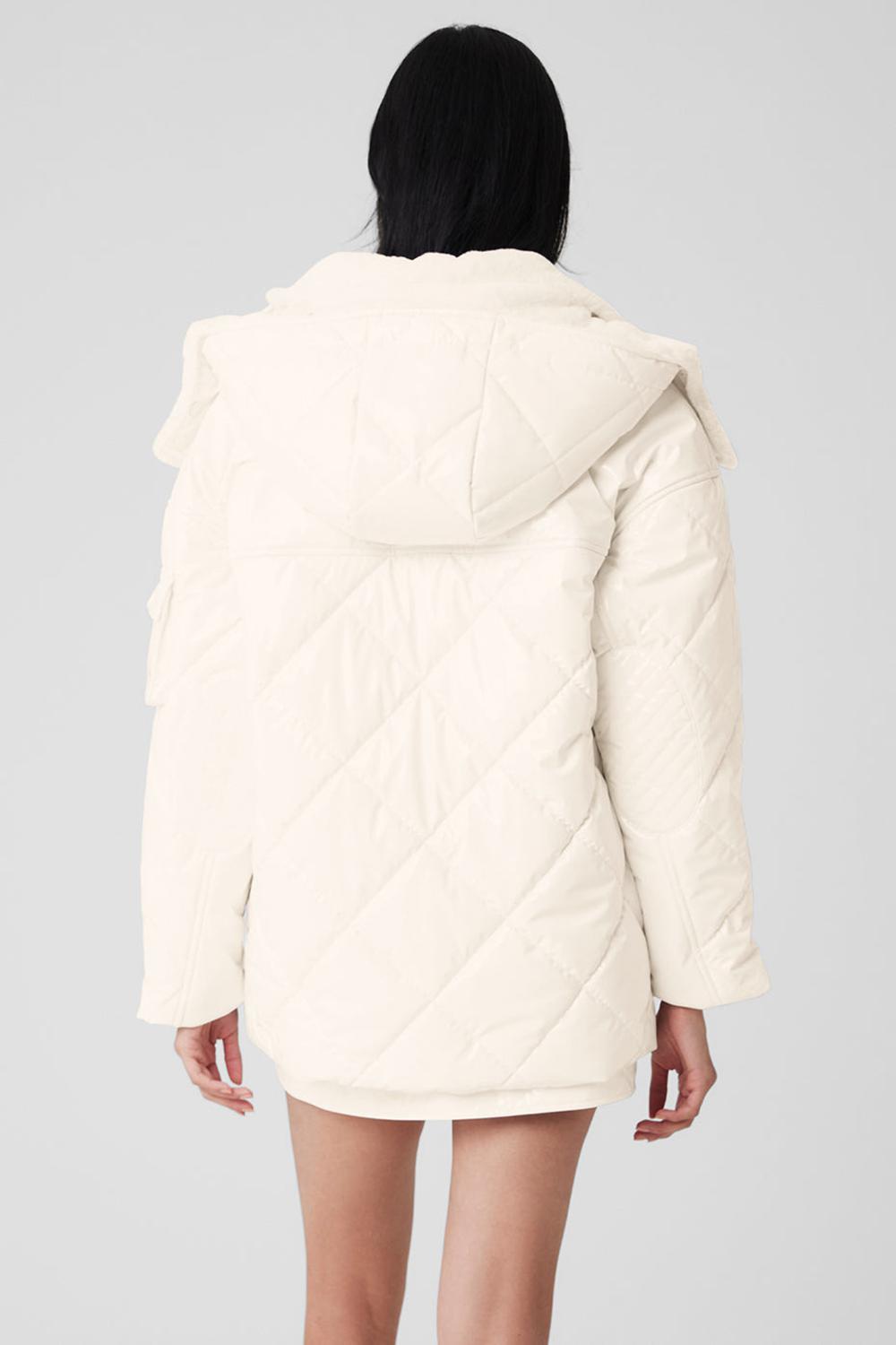 Ivory Women Alo Yoga Snomoto Puffer Jacket | Australia  76093-FAQM
