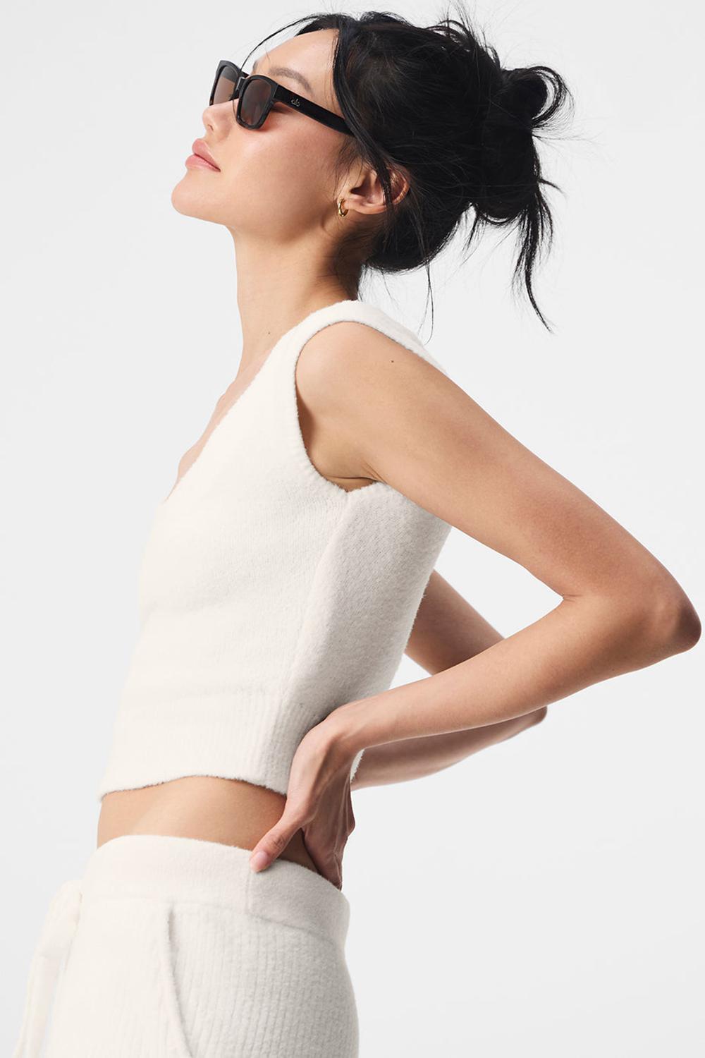 Ivory Women Alo Yoga Snuggle Up Short Sleeve | Australia  68297-NADO