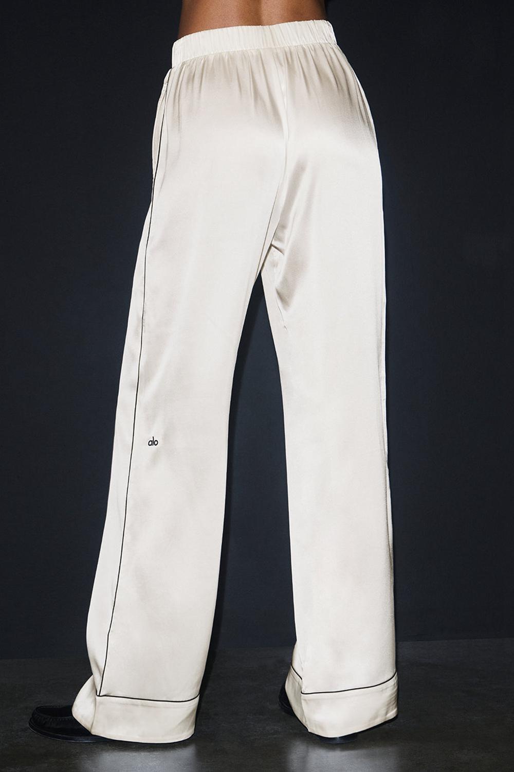 Ivory / Black Women Alo Yoga Courchevel Silk Pant | Australia  74321-HVOK