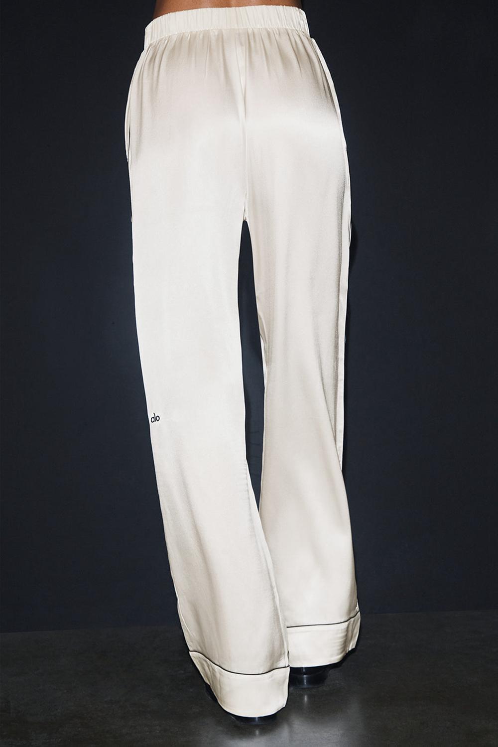 Ivory / Black Women Alo Yoga Courchevel Silk Pant | Australia  74321-HVOK