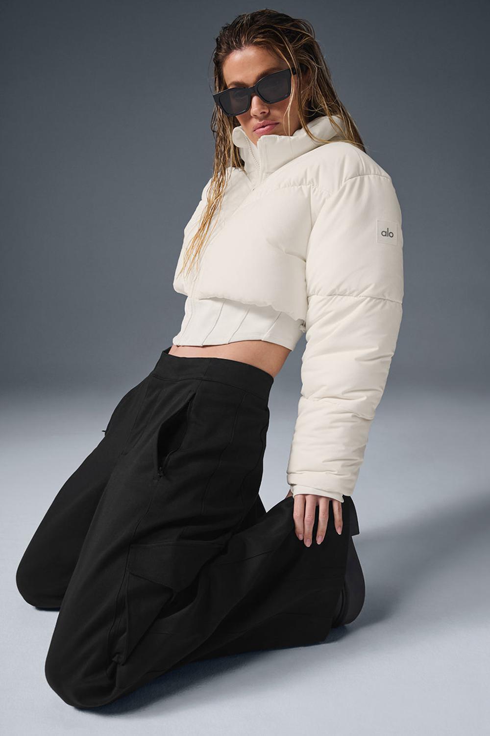 Ivory / Ivory Women Alo Yoga Main Act Corset Puffer Jacket | Australia  31647-USRA