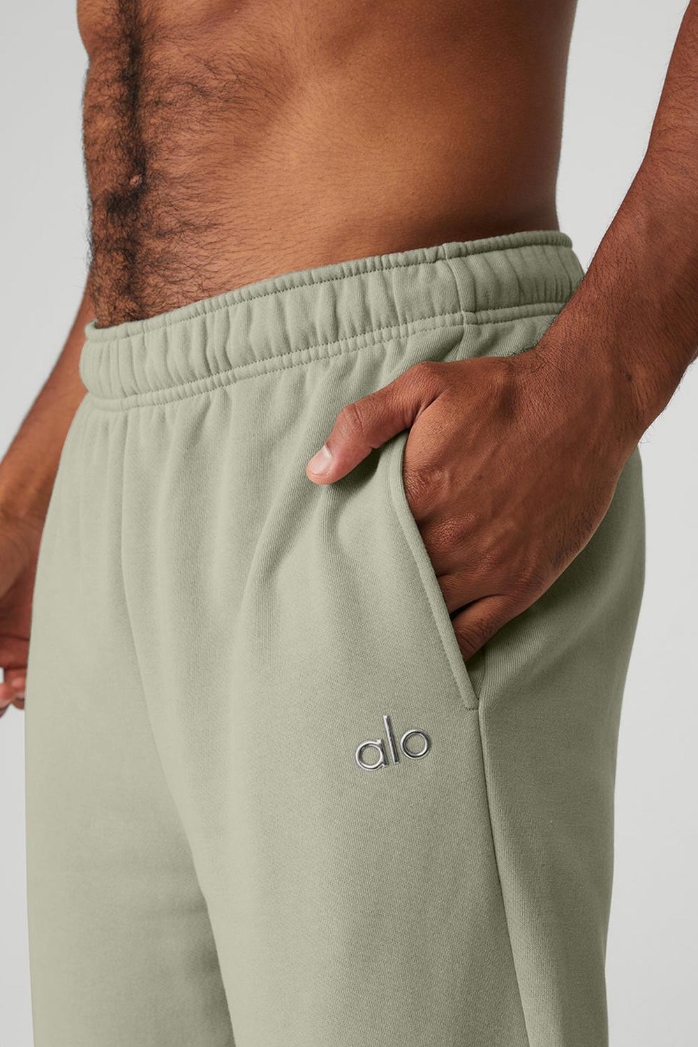 Limestone Men Alo Yoga Accolade Straight Leg Sweatpant | Australia  45179-MTQZ