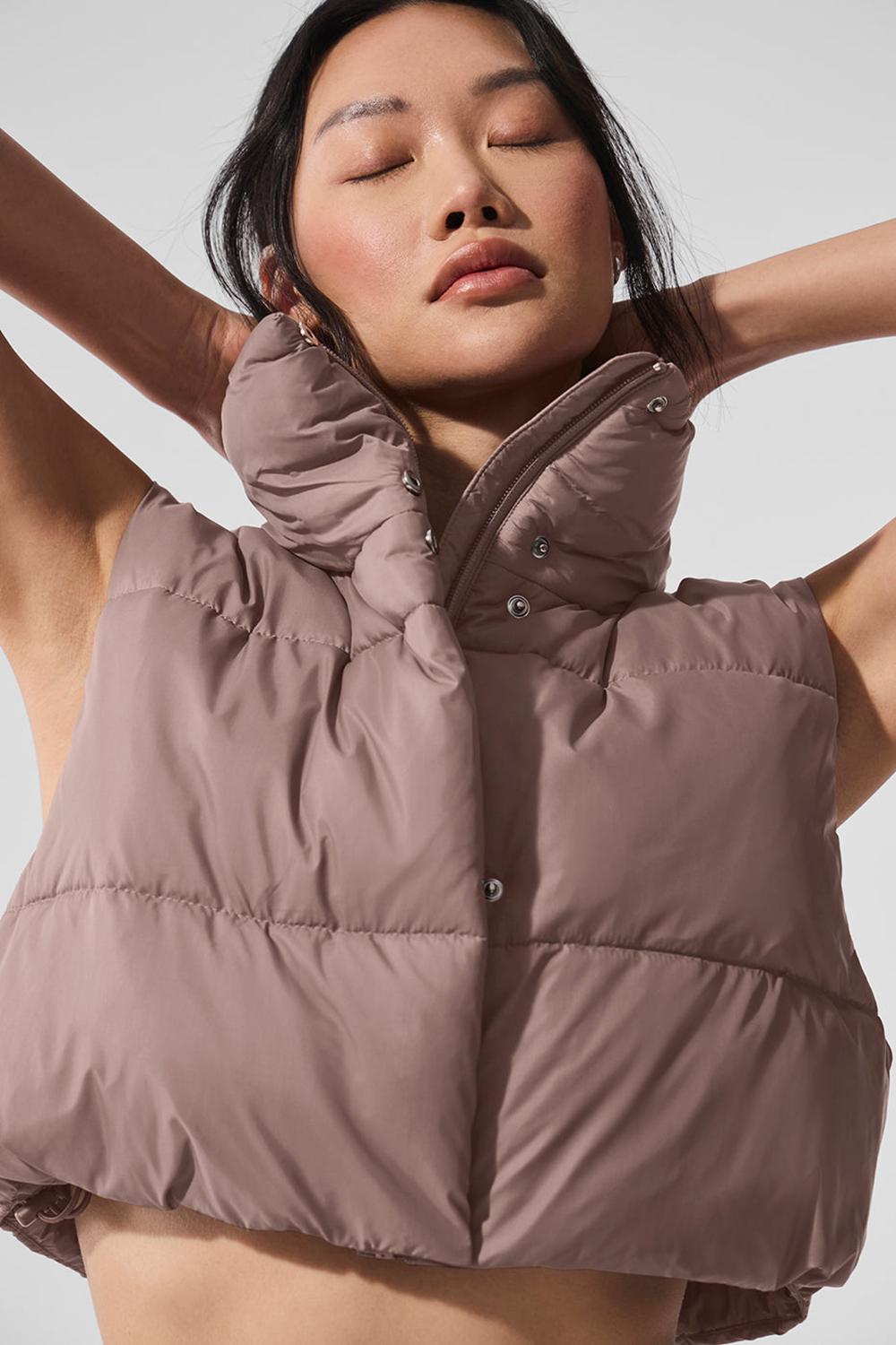 Mushroom Women Alo Yoga Extreme Cropped Gold Rush Puffer Vest | Australia  53064-YJVS