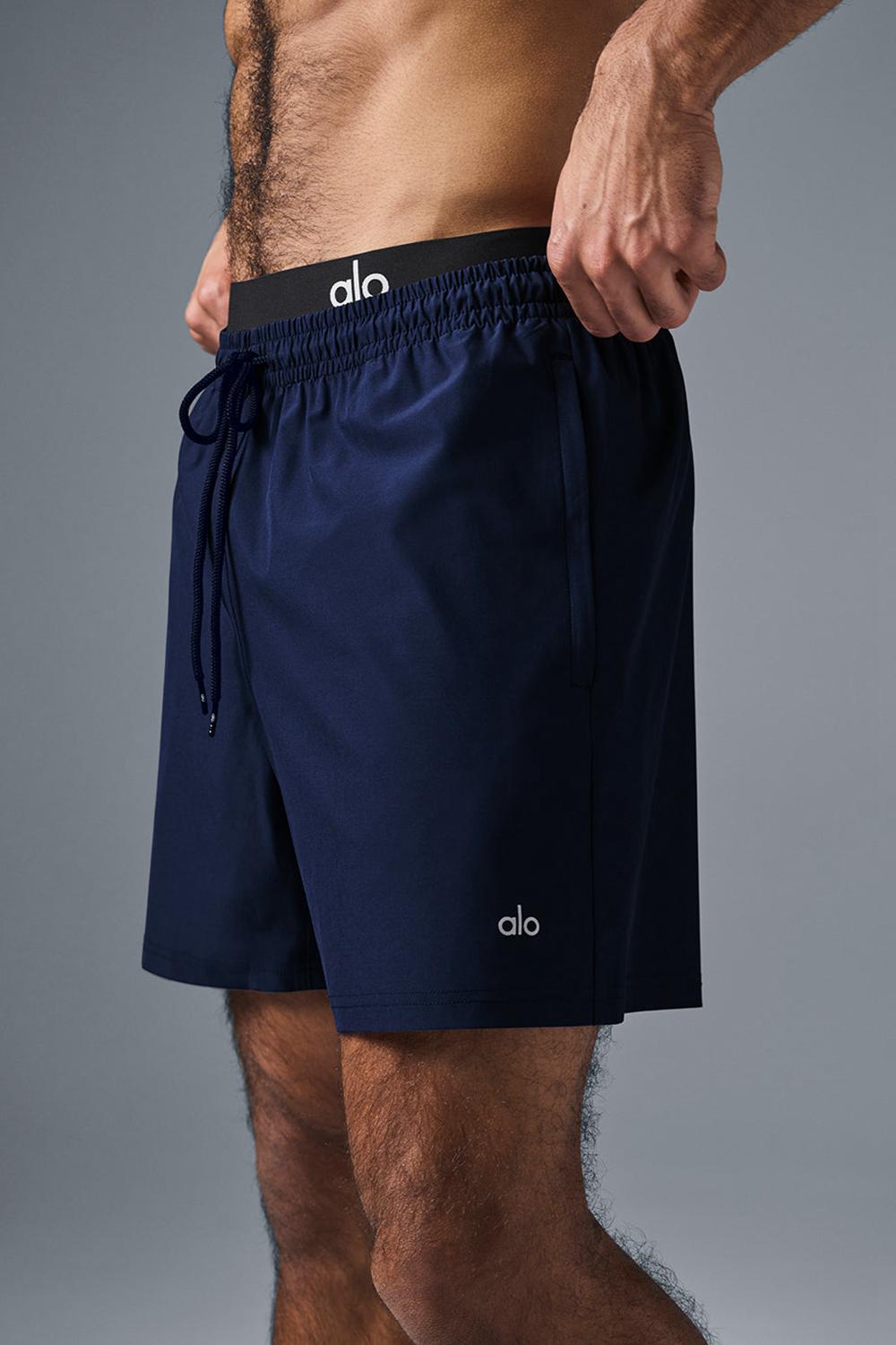Navy Men Alo Yoga 7