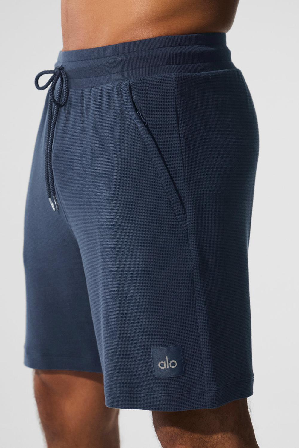 Navy Men Alo Yoga 7