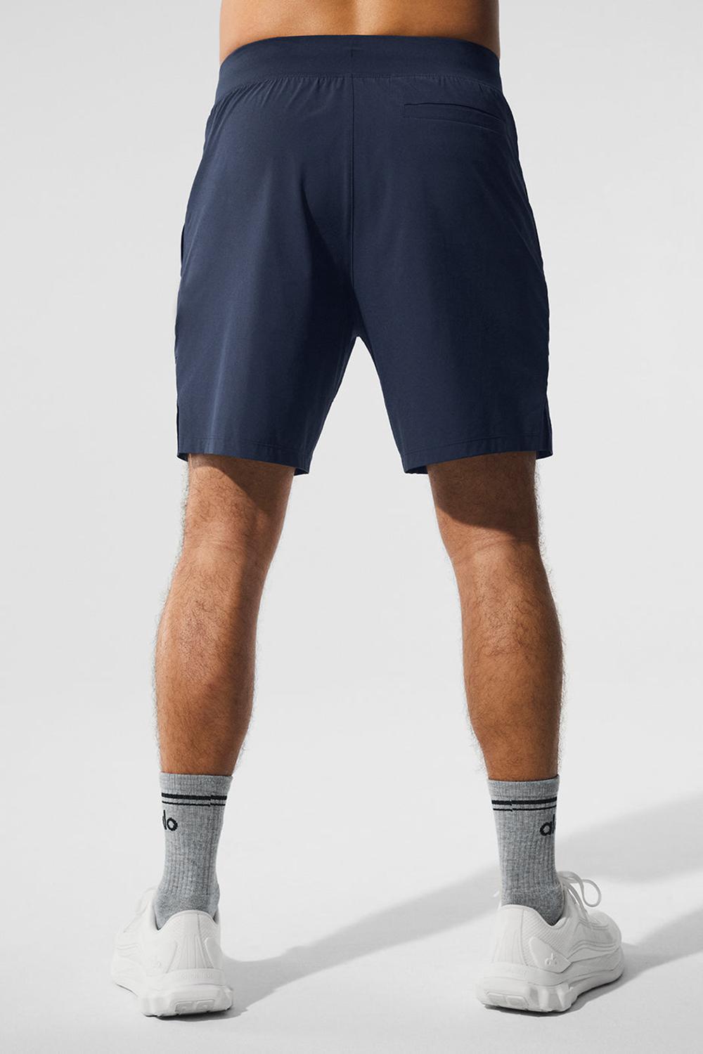 Navy Men Alo Yoga 7