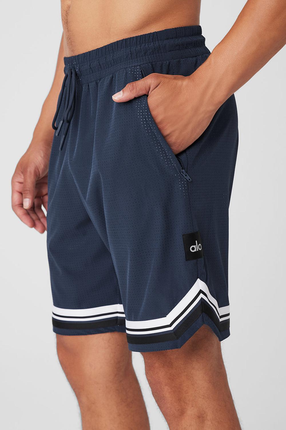 Navy Men Alo Yoga 9