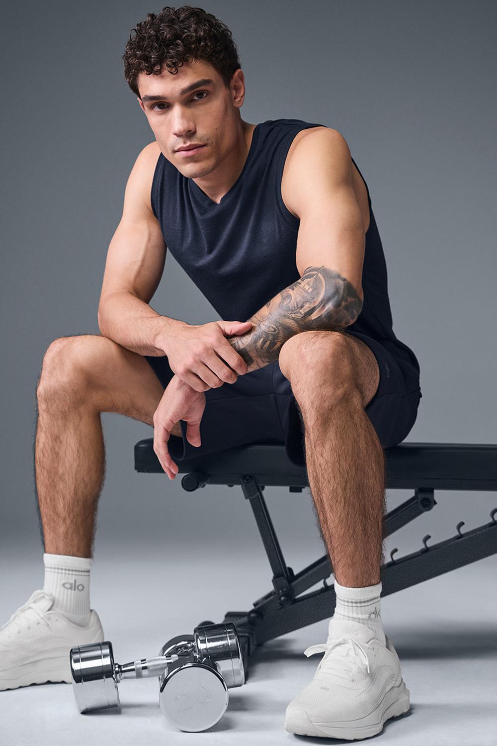 Navy Men Alo Yoga The Triumph Muscle Tank | Australia  96248-BXOR