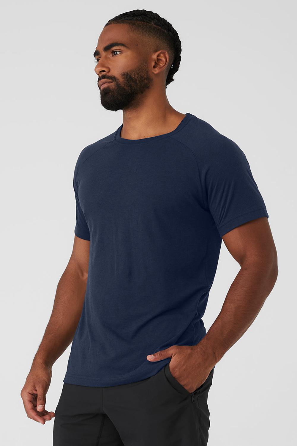 Navy Men Alo Yoga Triumph Raglan Tee | Australia  35402-RHBX