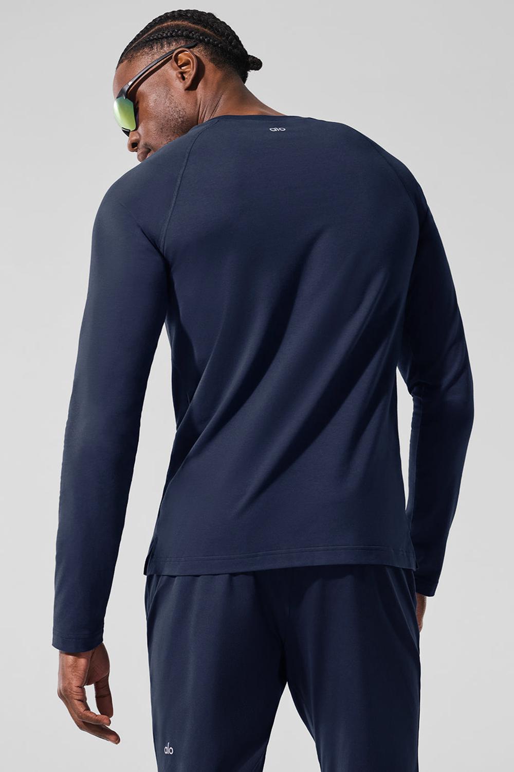 Navy Men Alo Yoga Vapor Crewneck Long Sleeve | Australia  85726-EBNP