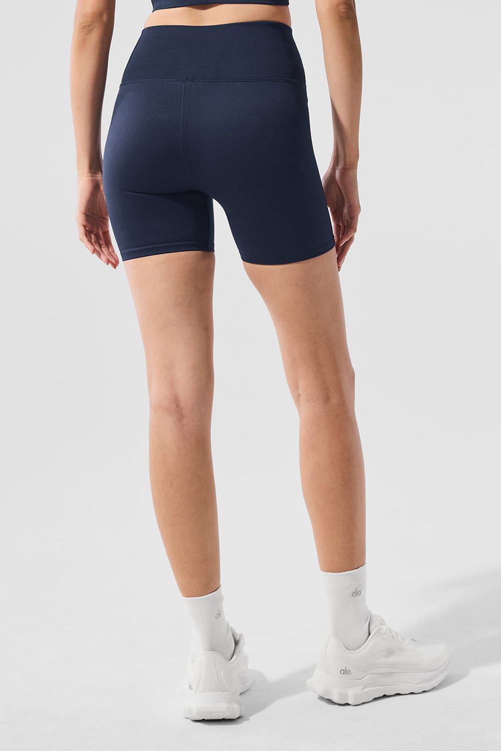 Navy Women Alo Yoga 5