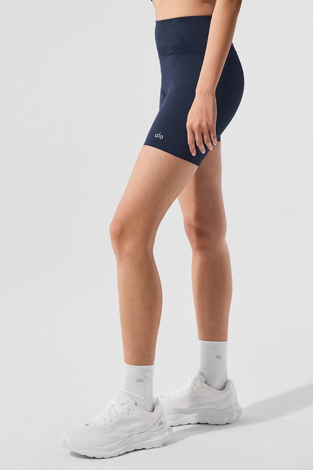 Navy Women Alo Yoga 5