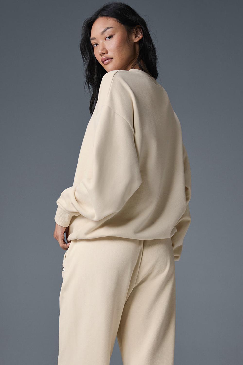 Oat Milk Women Alo Yoga Accolade Crew Neck Pullover | Australia  41072-VGLM