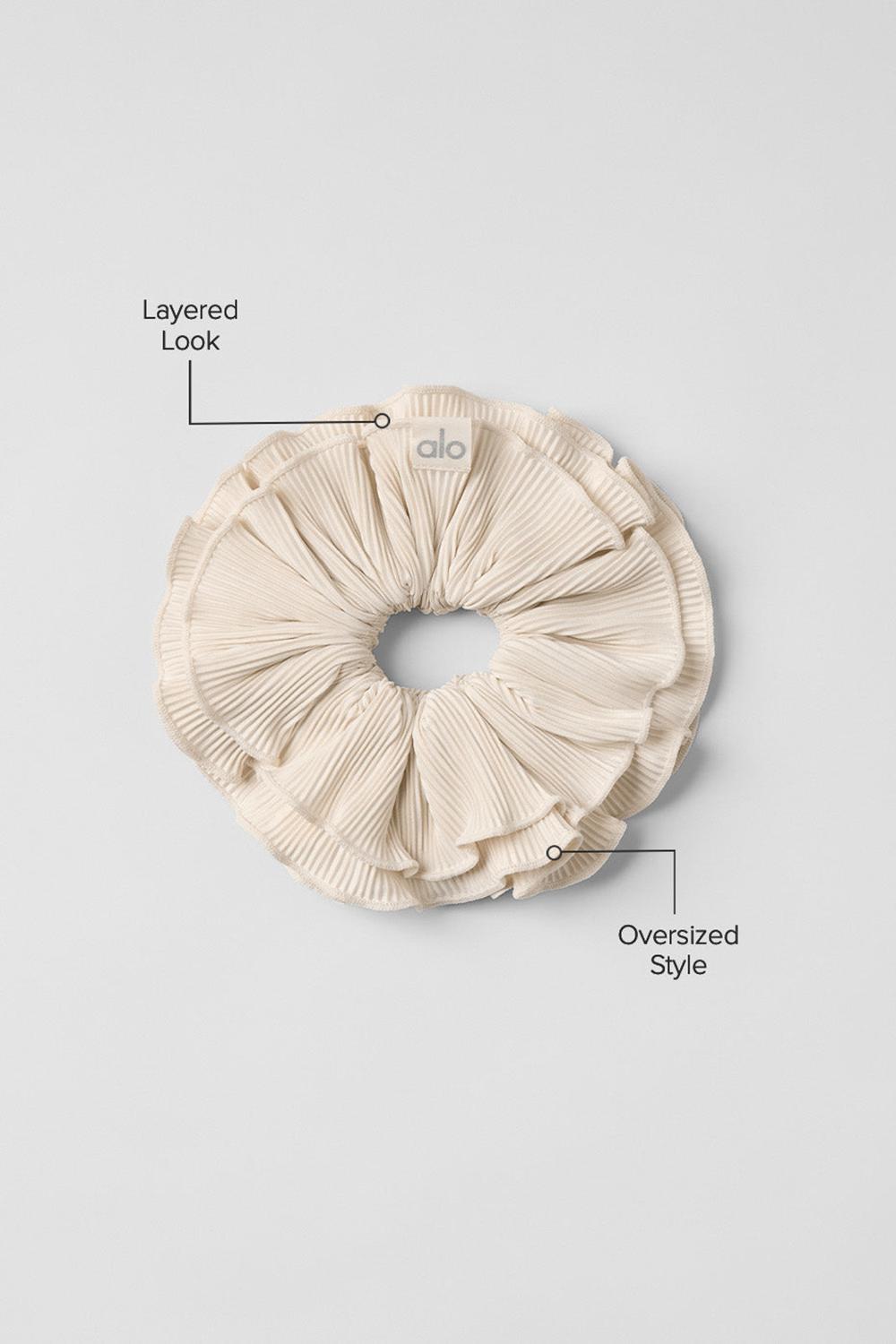 Oat Milk Women Alo Yoga Micro Plisse Oversize Scrunchie | Australia  91602-BZET