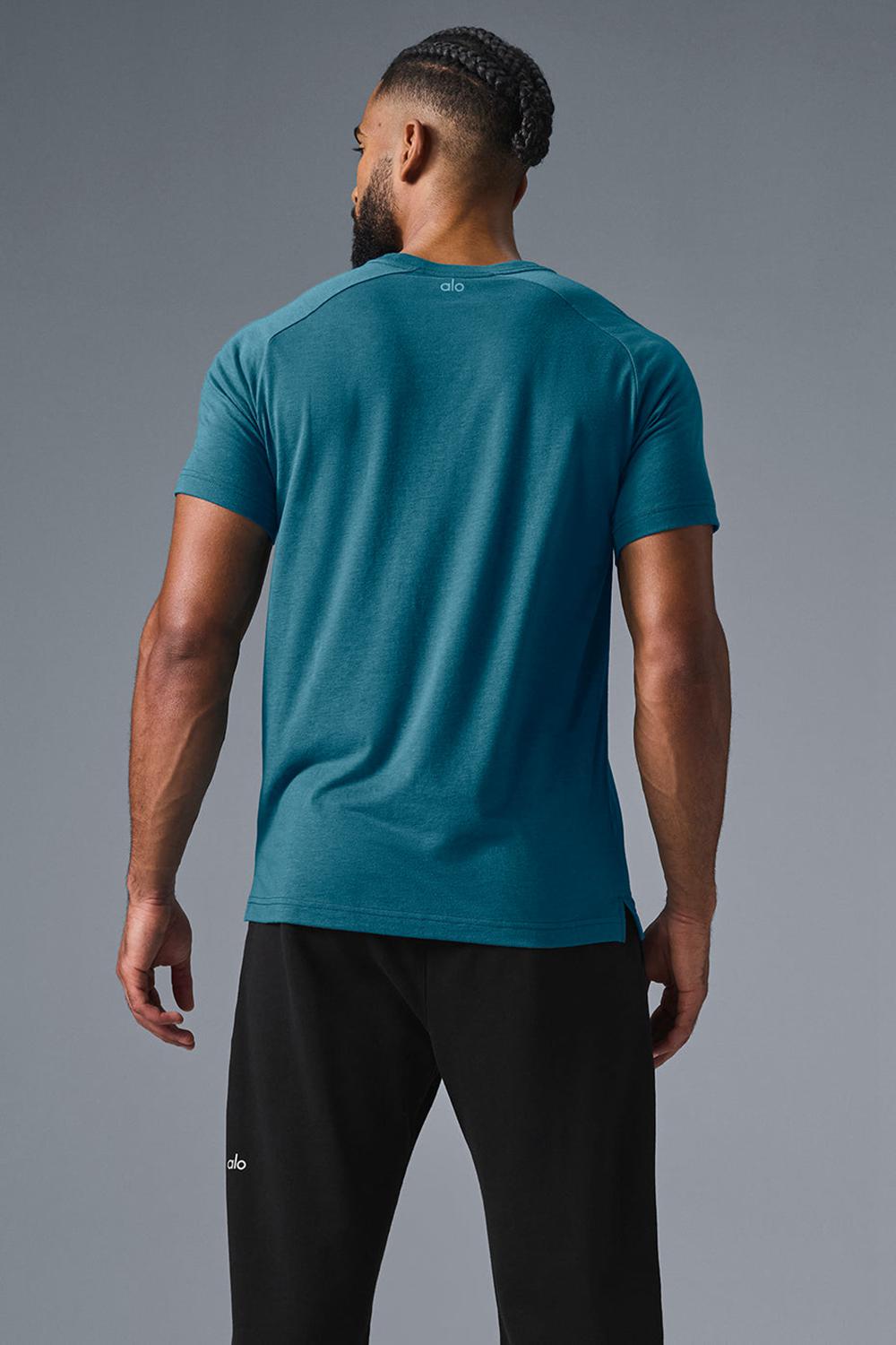 Oceanic Teal Men Alo Yoga Triumph Raglan Tee | Australia  90653-RGBD