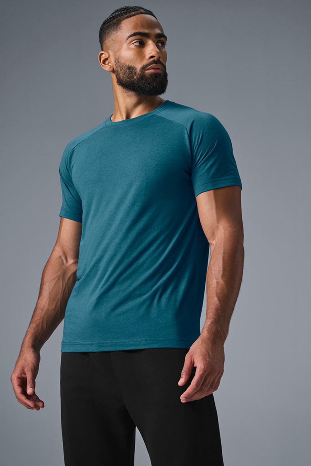 Oceanic Teal Men Alo Yoga Triumph Raglan Tee | Australia  90653-RGBD