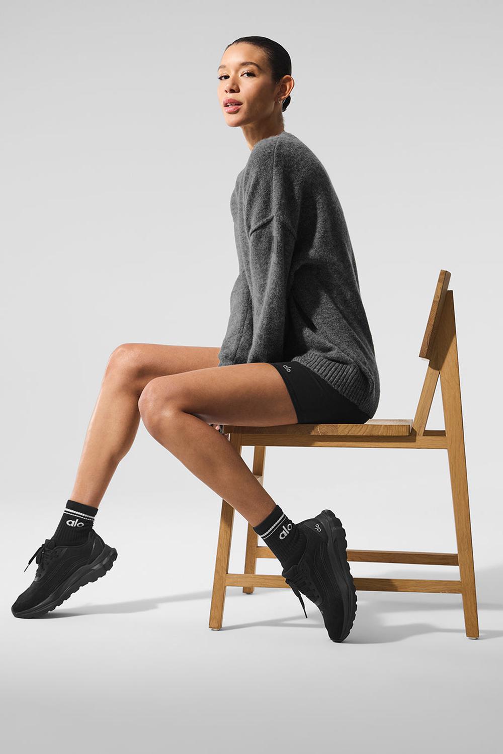Platinum Grey Women Alo Yoga New Class Cashmere Crewneck Sweater | Australia  65394-VGCT