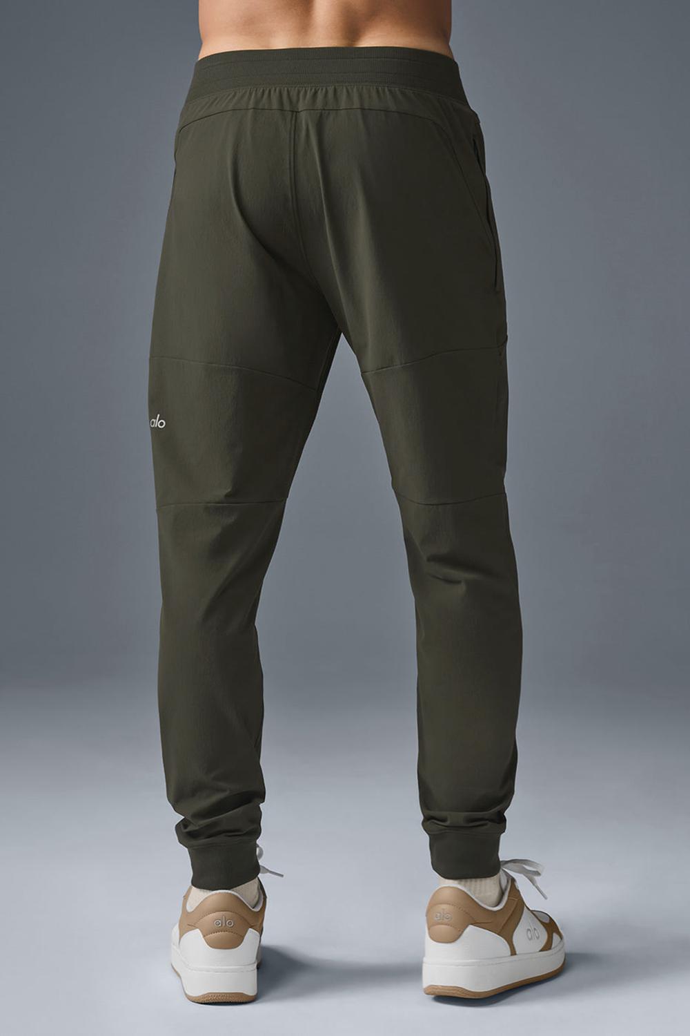 Stealth Green Men Alo Yoga Co-Op Pant | Australia  25064-BHZQ